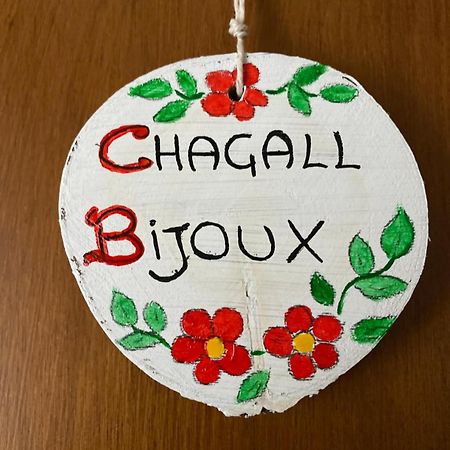 Chagall Bijoux Asti Buitenkant foto